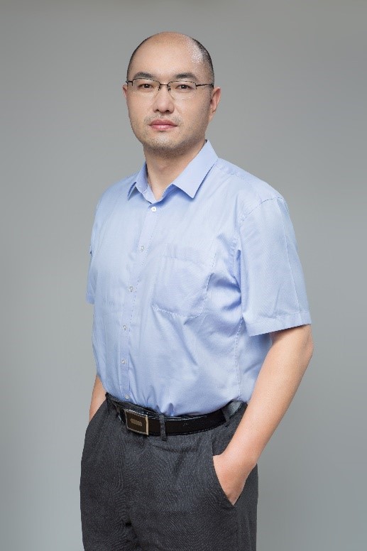 袁文平,中山大学大气科学学院教授,国家杰出青年基金,中国青年科技奖